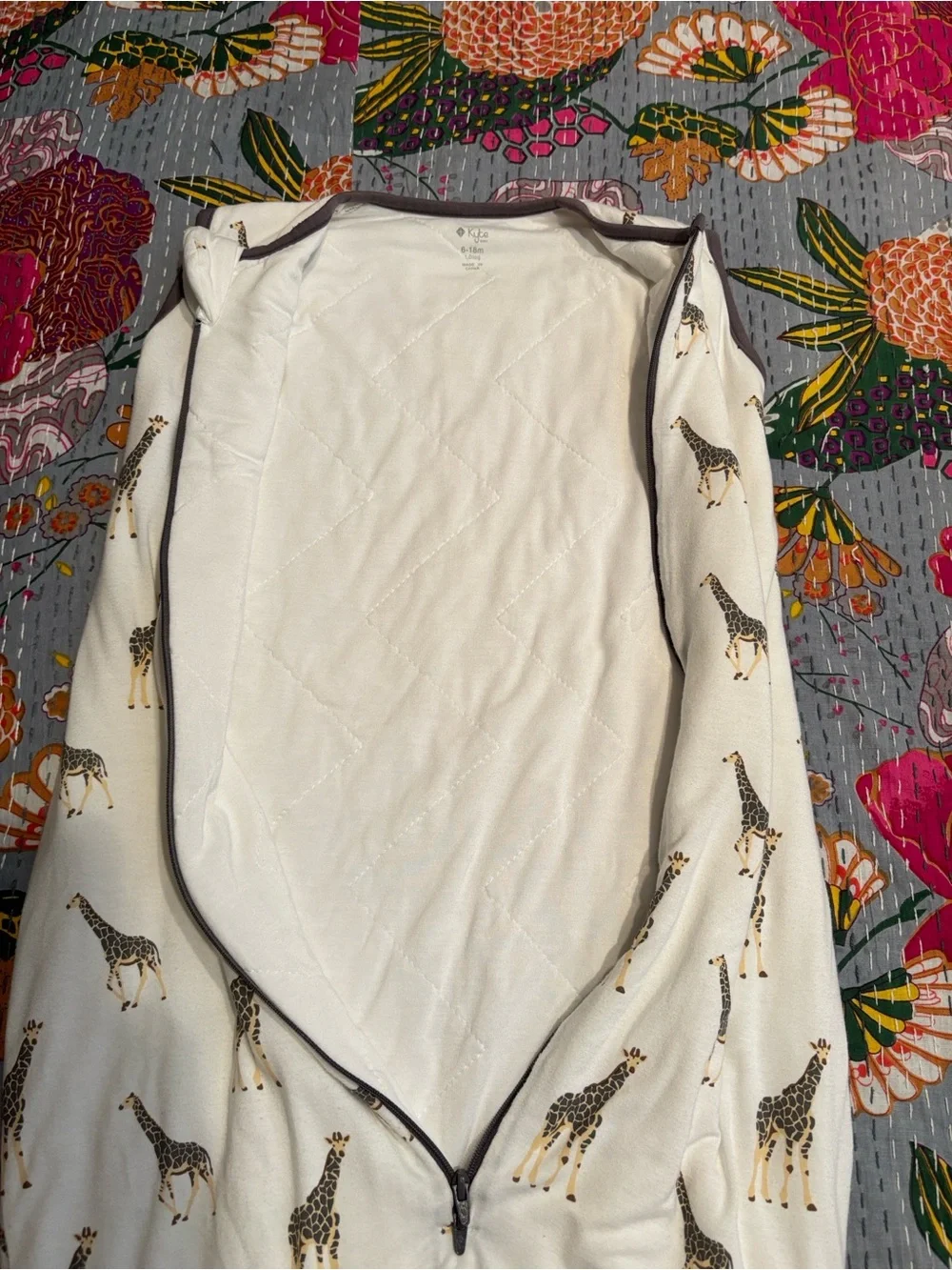 Kyte BABY  1.0 Sleep Bag Walker- Classic Giraffe Print